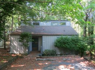 156 Narrows Dr, Waleska, GA 30183