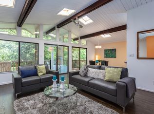 19 Crescent Dr, Orinda, CA 94563