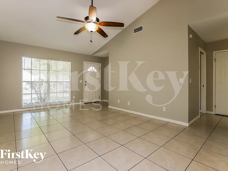 9728 Fox Hollow Rd — Photo 5