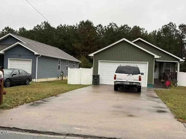 1216 Frazier Dr, Dalton, GA 30721