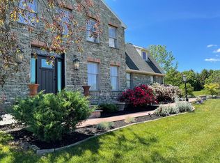 6495 Huntsmen Dr, Harrisburg, PA 17111