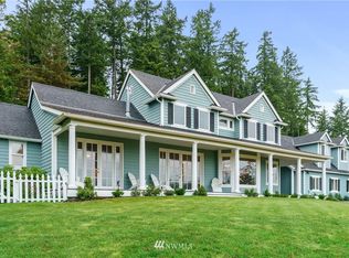 942 9th Avenue Ct, Fox Island, WA