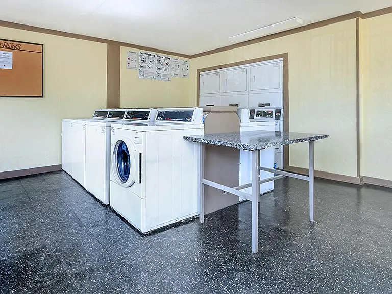 Imperial Landing Apartments — Photo 4