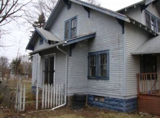 2210 Wolcott St, Flint, MI 48504