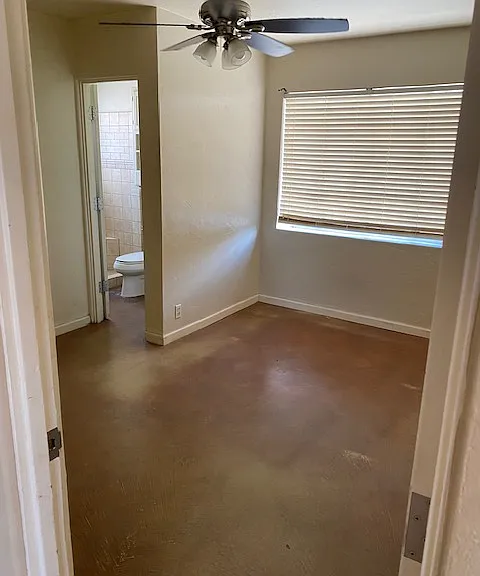 1405 E Lester St — Photo 21