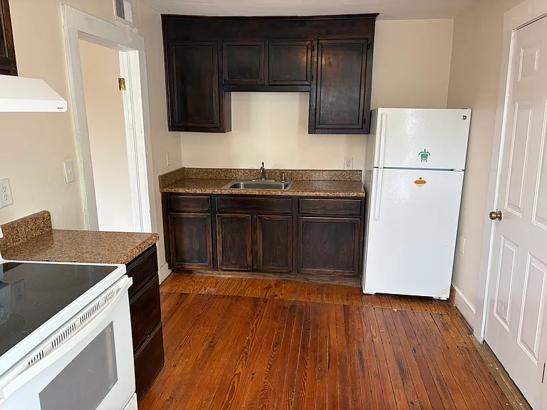 1101 Chestnut St #B — Photo 17