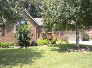 7827 Parkshore Cir, Hixson, TN 37343