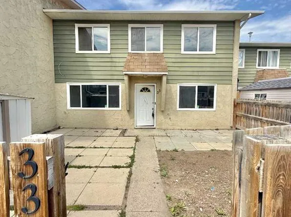 101 SE Mill St #33, Hinton, AB T7V 1T2