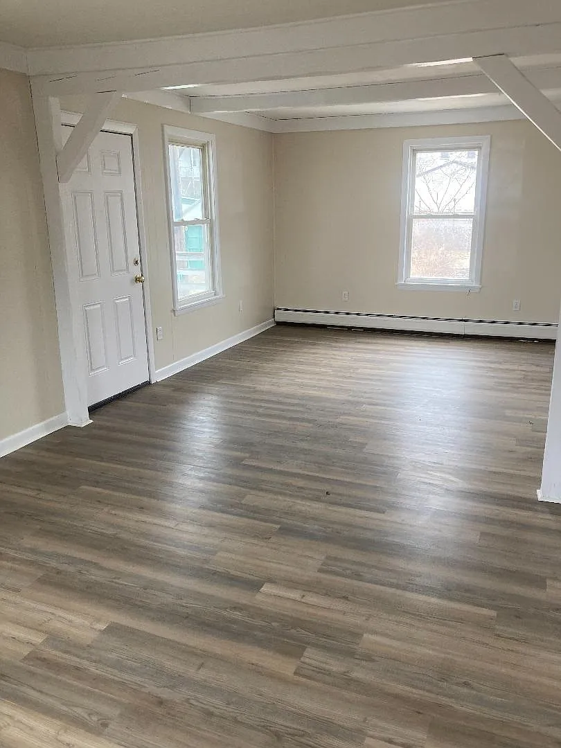 2 bed, 1100 sqft, $2,000 — Photo 1