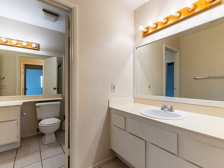 5609 Orchard Ln — Photo 9