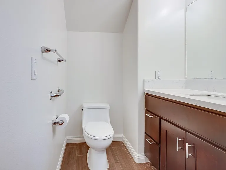 14656 Acacia St — Photo 26