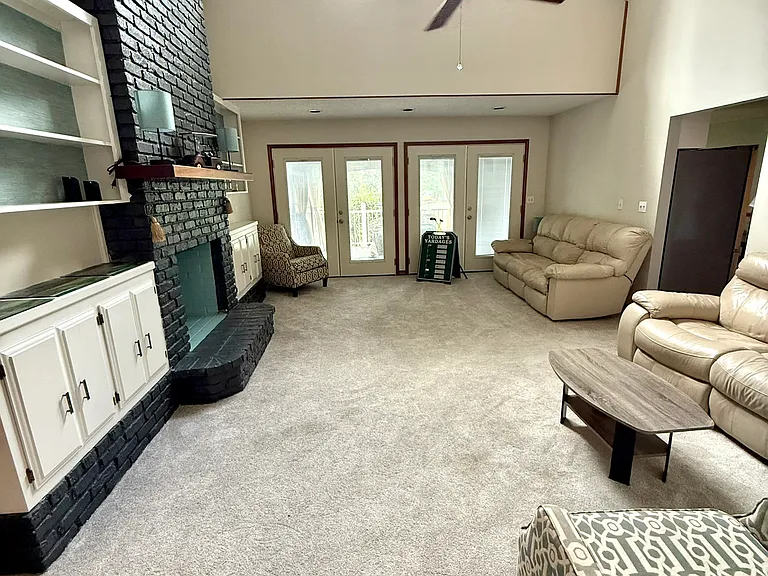6612 Hale Ct — Photo 22
