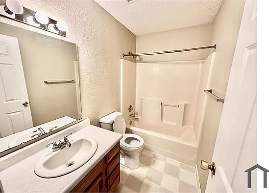1460 Blue Brook Way — Photo 11