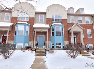 1663 Station Park Dr, Grayslake, IL 60030