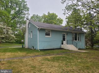 4453 Garnet Mine Rd, Upper Chichester, PA 19061