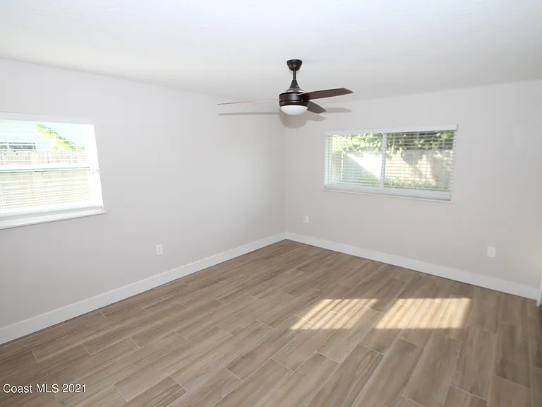 580 Pine Tree Dr — Photo 18