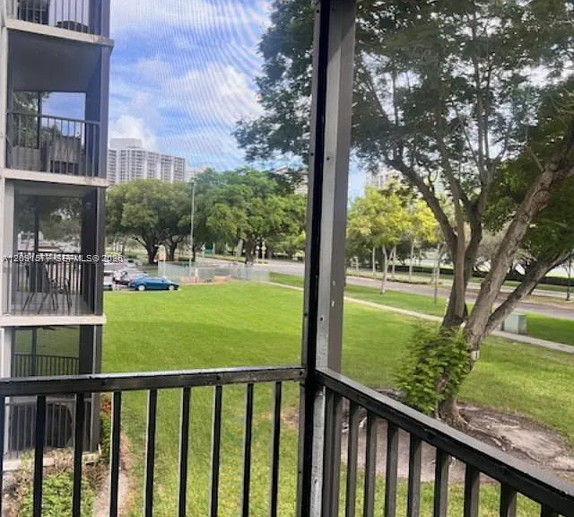 3475 N Country Club Dr #204 — Photo 10