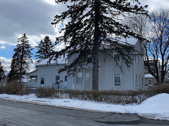 3rd image of 48 Mohican St