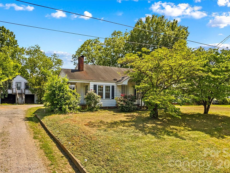 1st image of 3161 Poplar Tent Rd
