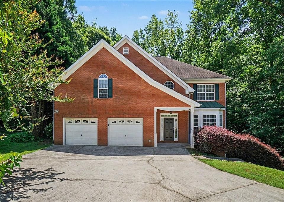 1st image of 4037 Landmark Dr