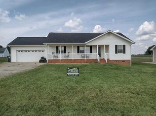 108 Hayworth Ln, Statesville, NC 28625