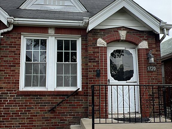 2nd image of 5720 Chippewa St