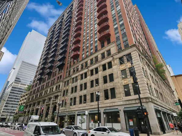 212 W Washington St APT 1605, Chicago, IL 60606