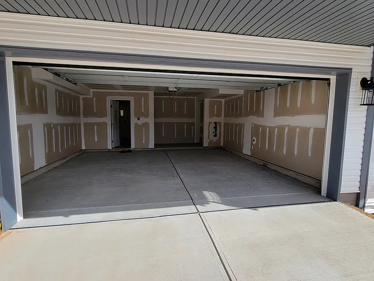 2354 Donnelly Hills Ln — Photo 28