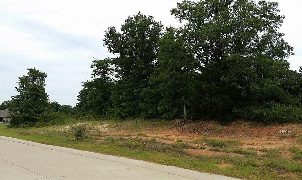 2nd image of Piper Ln