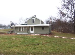 405 Summit Dr, Marietta, OH 45750