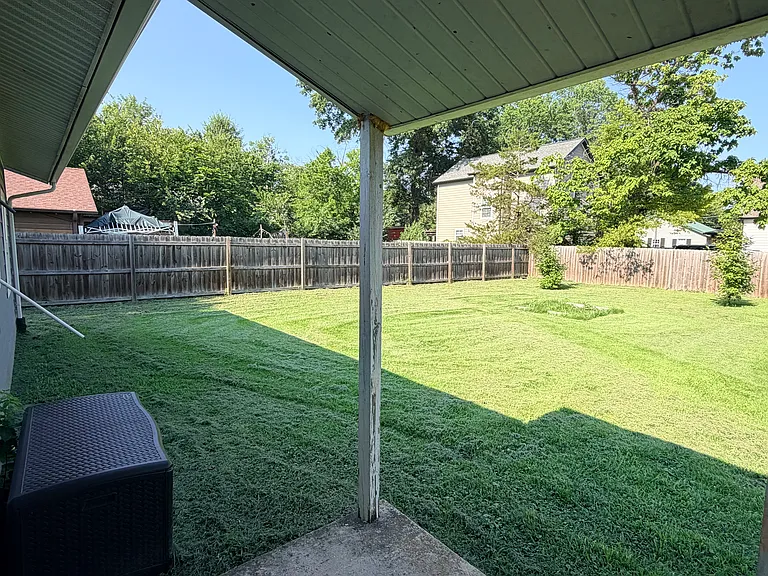 1416 S College Ave — Photo 11