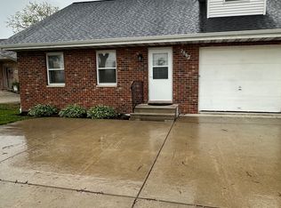 2867 S Broadway St, Green Bay, WI 54304