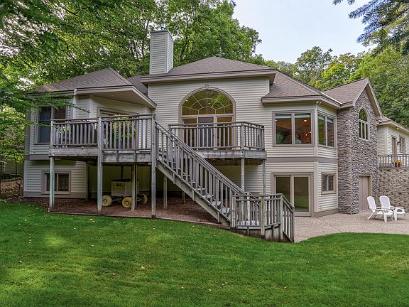 2nd image of 6684 Forest Beach Dr