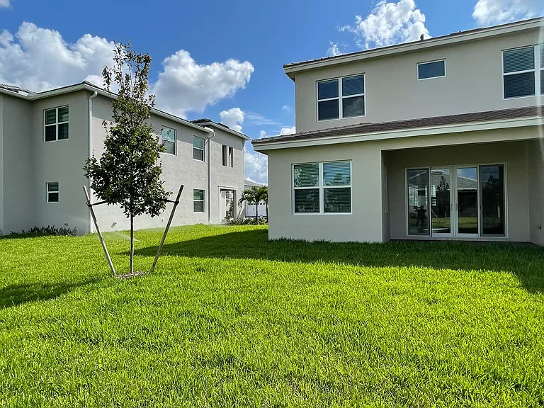 5573 Zestar Ln — Photo 12