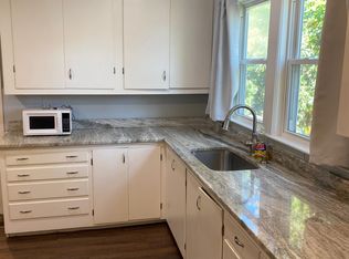 6 Kensington Rd, Hampton Falls, NH 03844