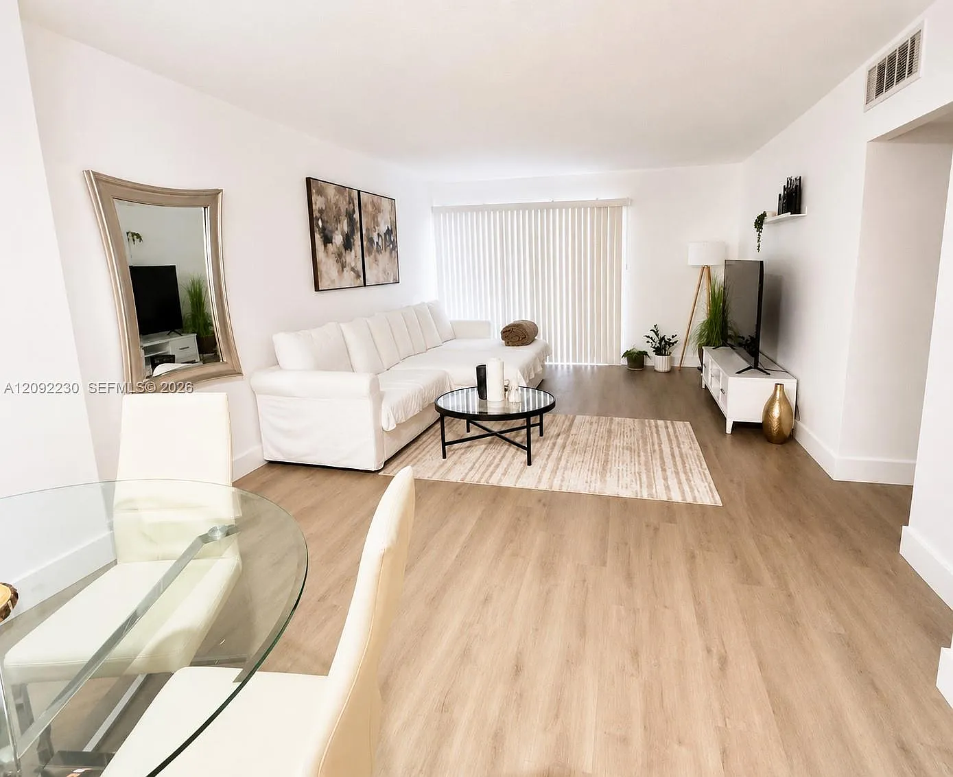 Coastal Towers Condo — Photo 3