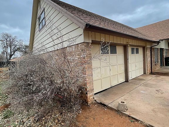4th image of 3314 Lindenwood Dr