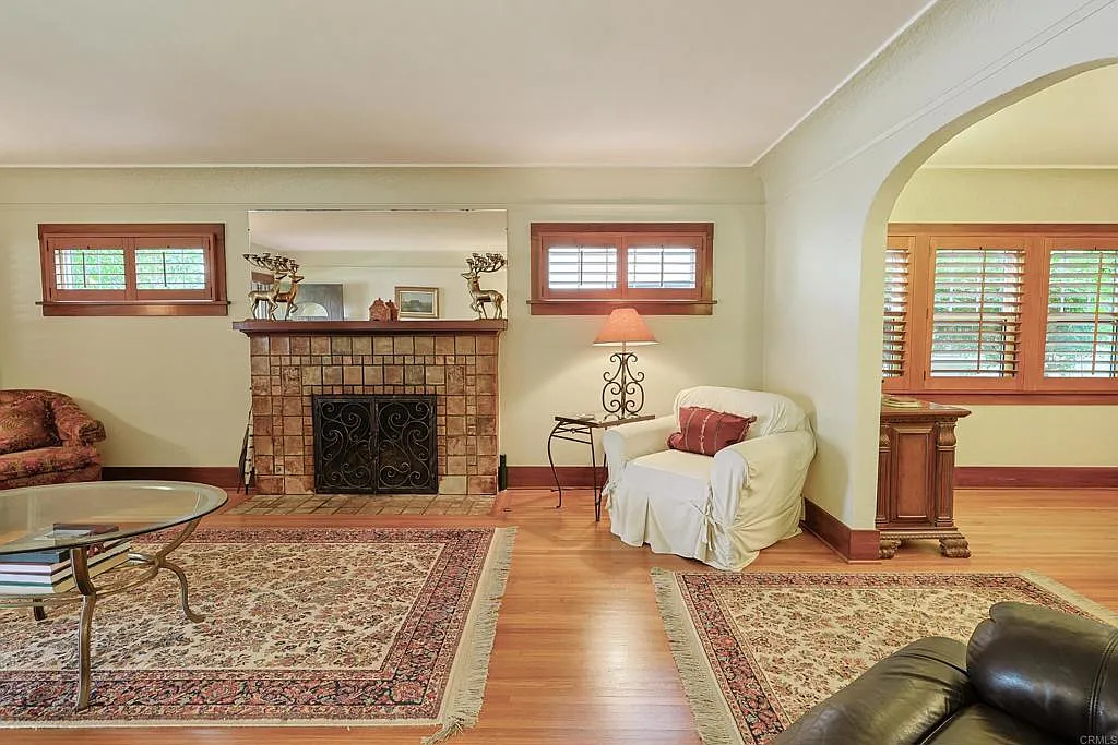 4 bed, 2097 sqft, $8,750 — Photo 4