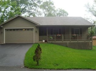 4018 Bay Rd, Delavan, WI 53115