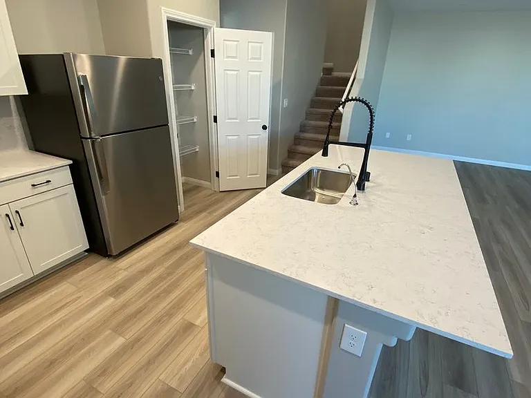5662 Tinar St — Photo 12