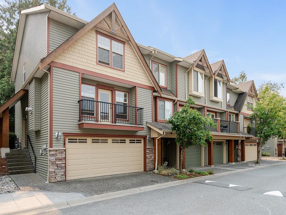 1st image of 46840 Russell Rd #24