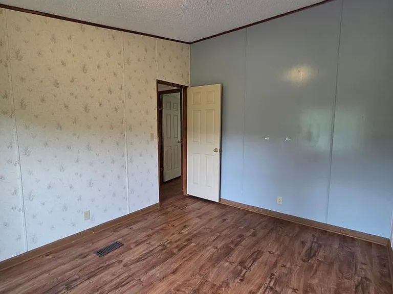 83 Sandlin Rd — Photo 18