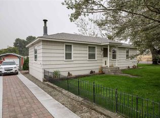 1261 N Morain Loop, Kennewick, WA 99336