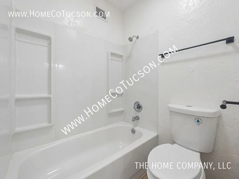 5123 Paseo Las Palmas — Photo 17