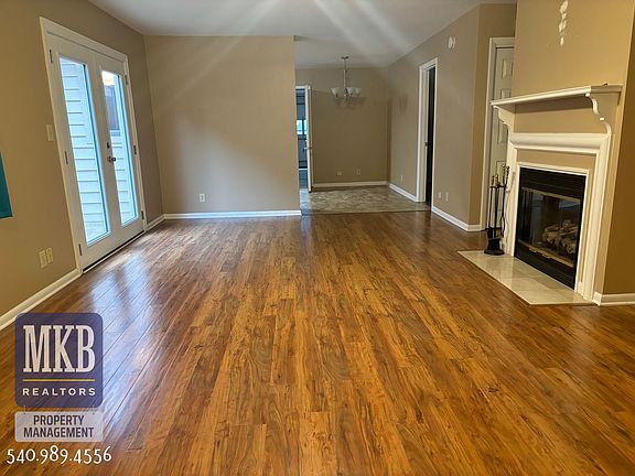 4th image of 303 Windward Dr SW