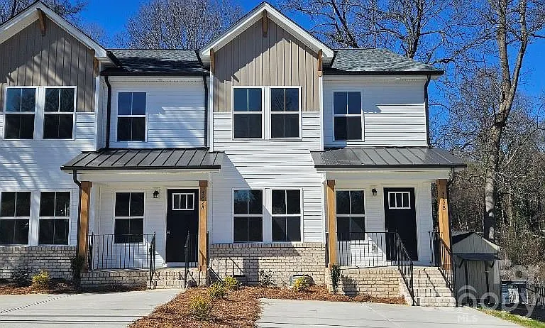 382 W Moore Ave #A — Photo 1