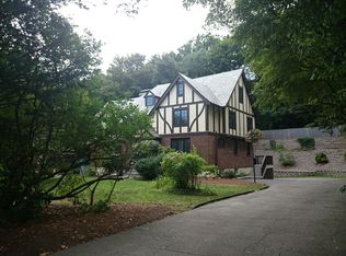 528 Newton St, Brookline, MA 02467