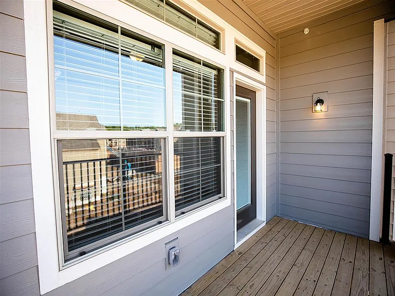 15310 Trailside Dr — Photo 12