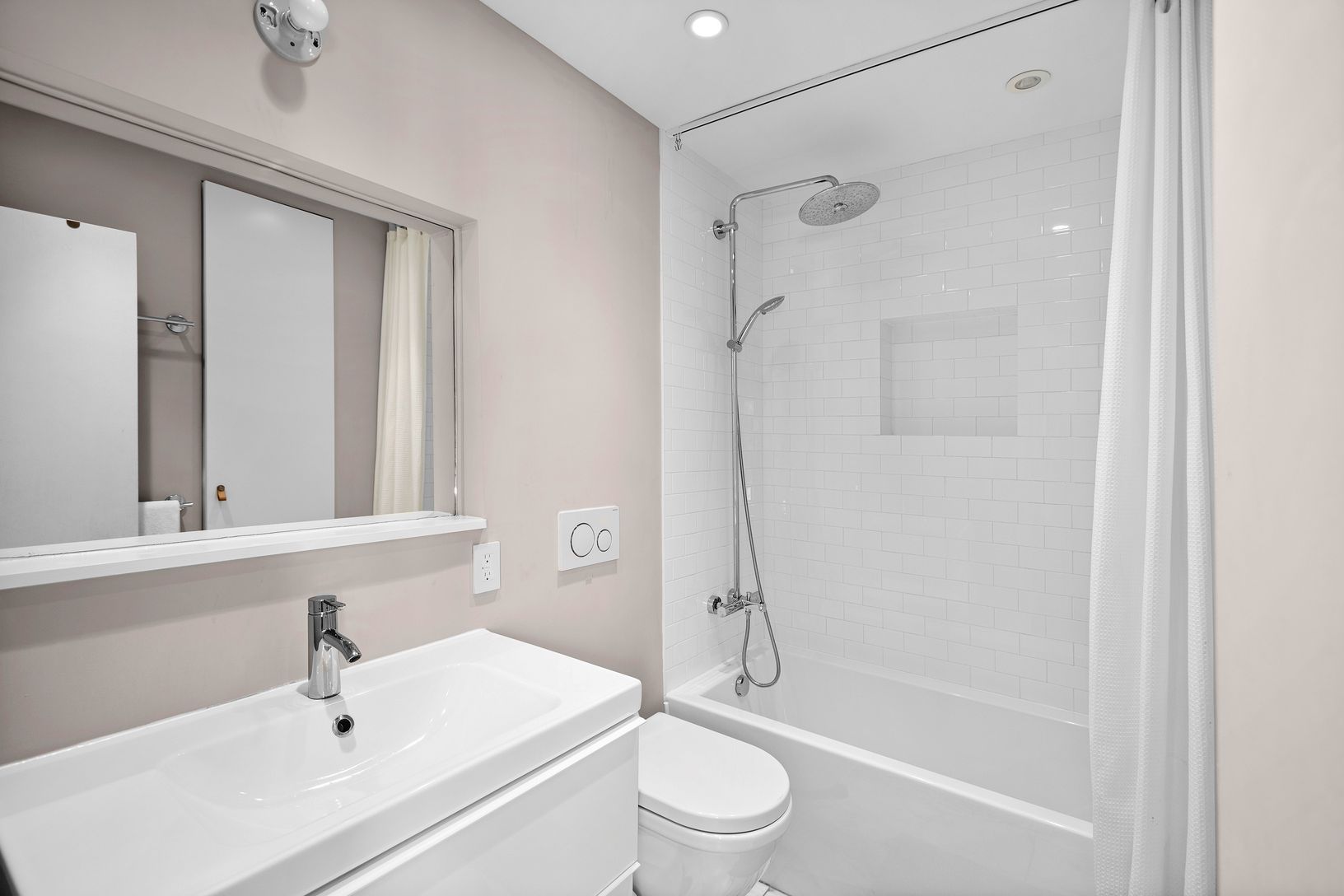  Brand New Full Bathroom