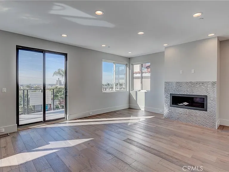716 N Juanita Ave #A — Photo 35